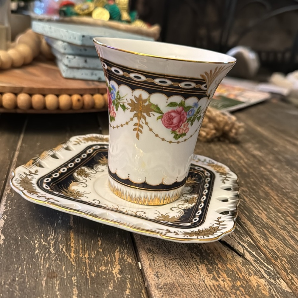 Royal Scotland cup and saucer - Picture 2 of 4
